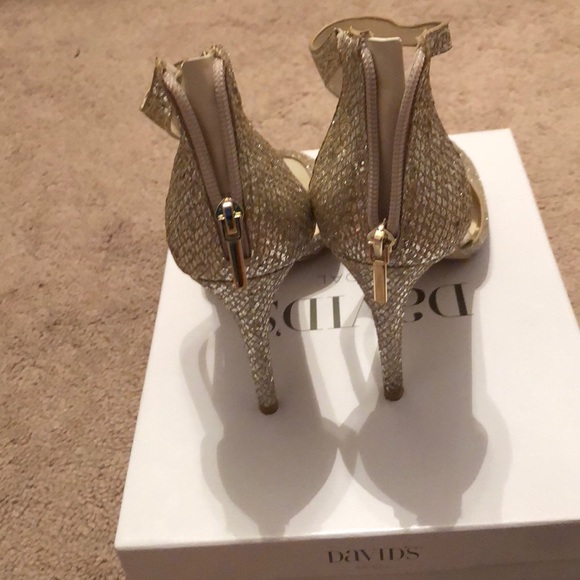 Heels - Picture 3 of 5